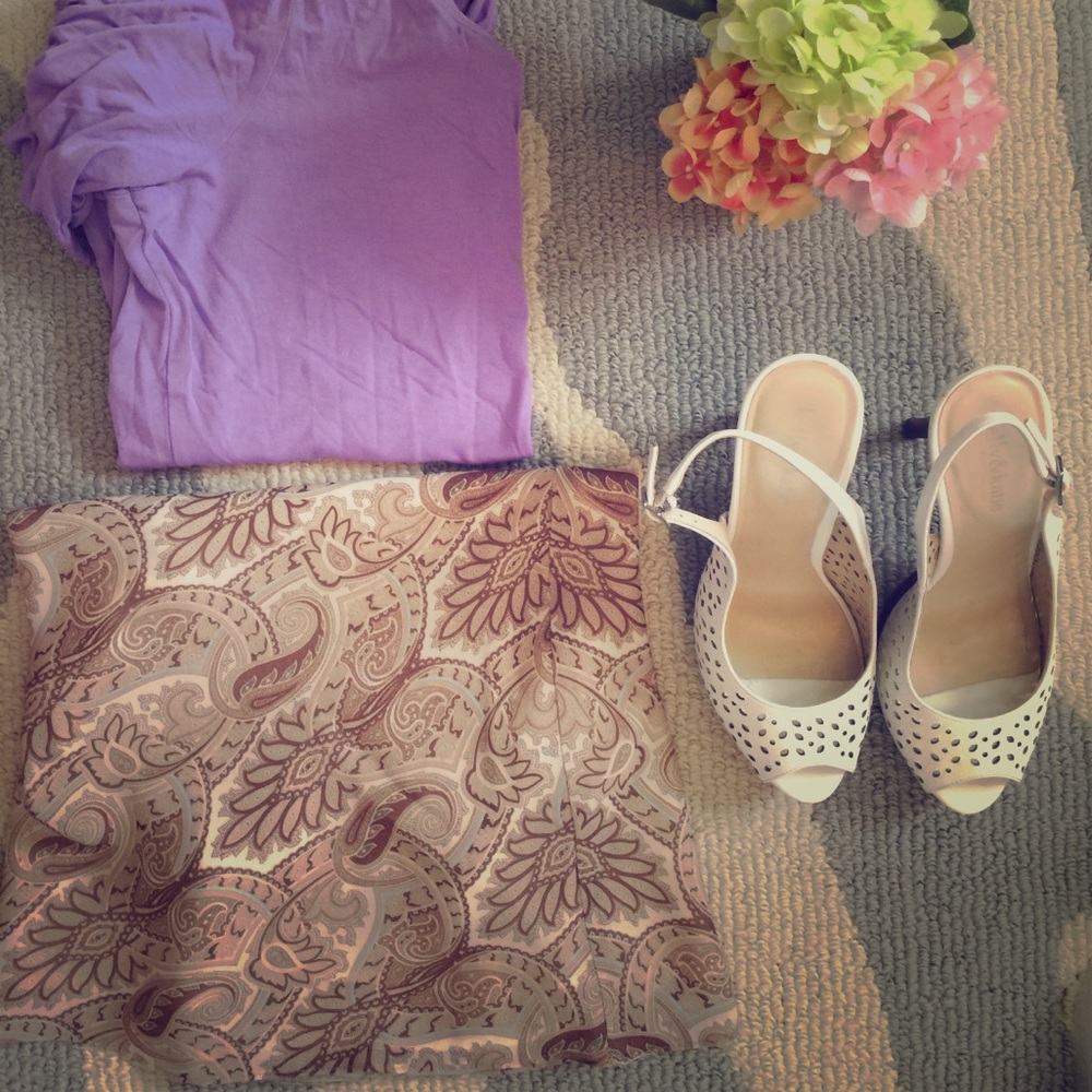 Woman’s Paisley Skirt